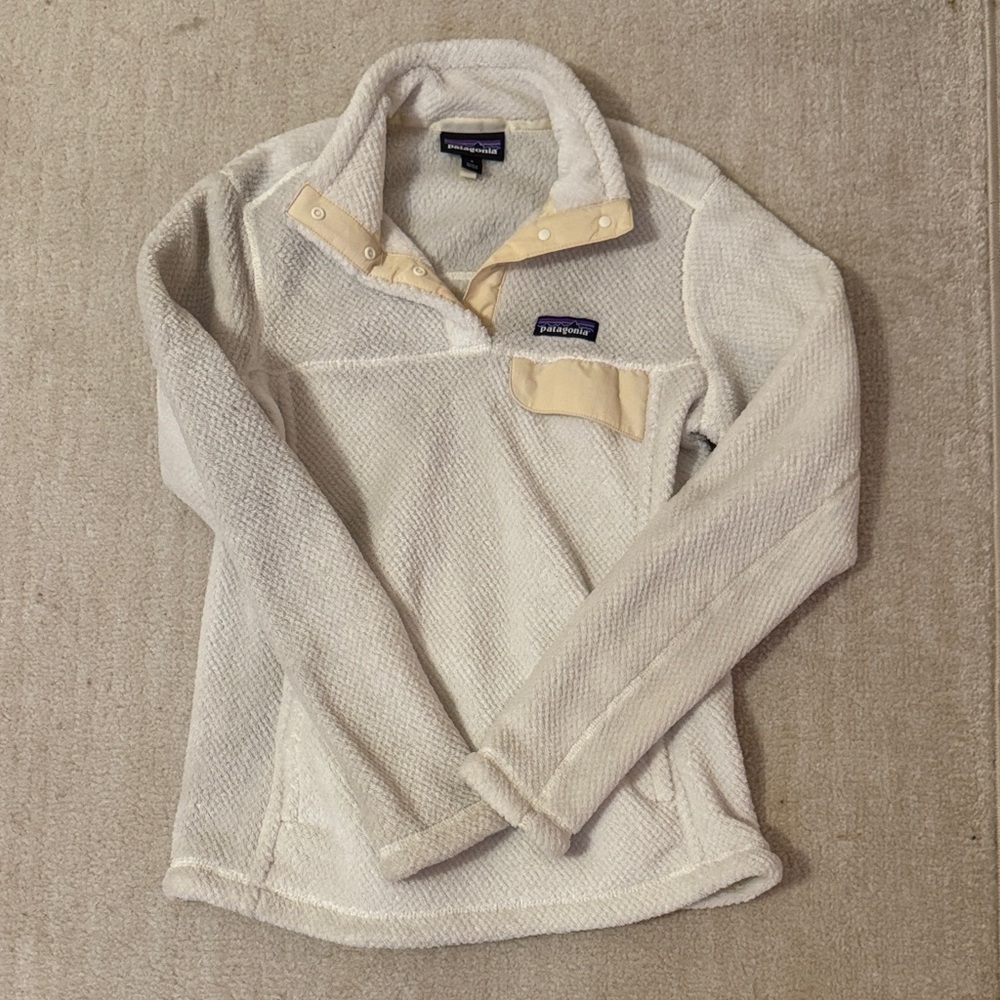 Patagonia Cream Fleece Pullover